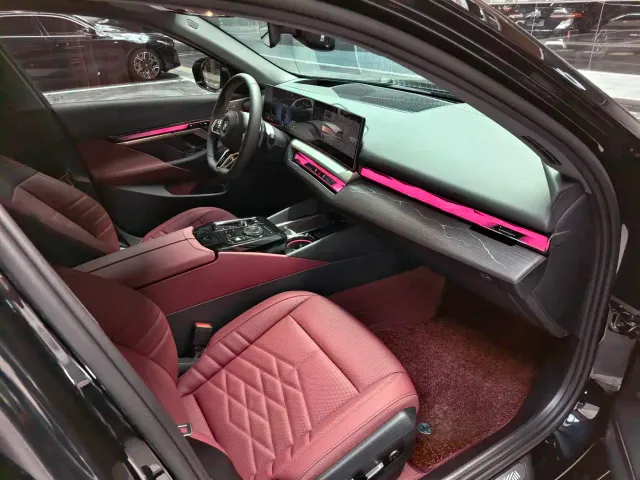 BMW 5 Series — Фото автомобиля 9