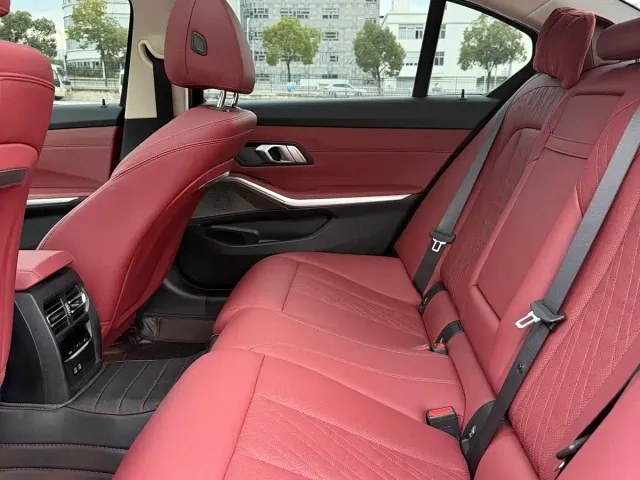 BMW 3 Series — Фото автомобиля 5