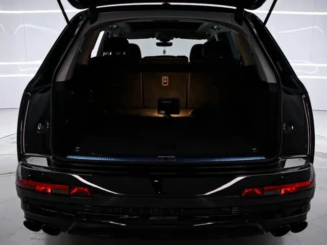Audi Q7 — Фото автомобиля 18