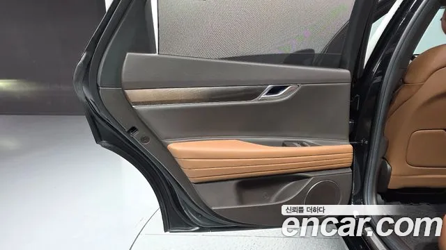 Genesis G80 RG3 — Фото автомобиля 14