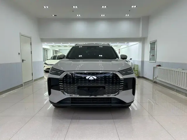 Chery Fengyun T8 — Фото автомобиля 2