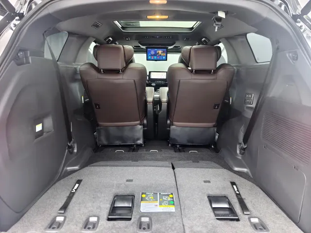 Toyota Sienna — Фото автомобиля 26