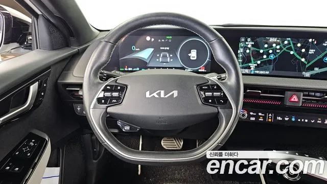 Kia EV6 — Фото автомобиля 13