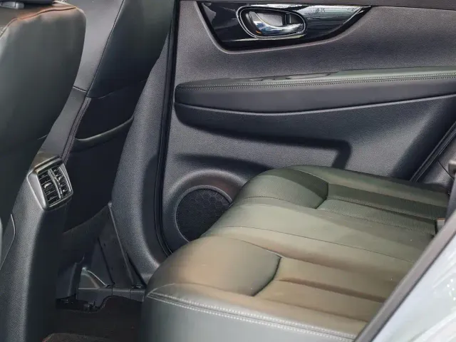 Nissan X-Trail — Фото автомобиля 6