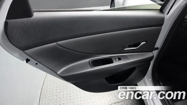 Hyundai Avante CN7 — Фото автомобиля 14