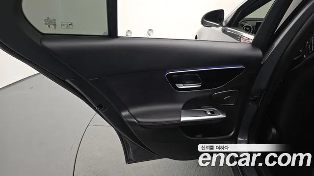 Mercedes-Benz C-Class — Фото автомобиля 5