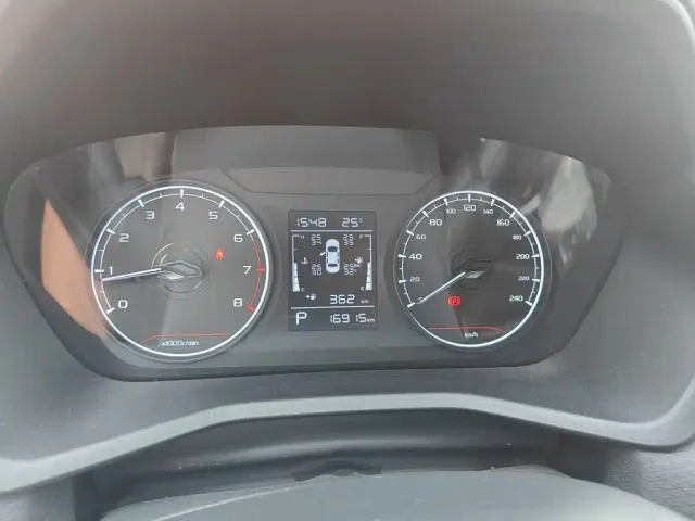 Geely Emgrand — Фото автомобиля 12