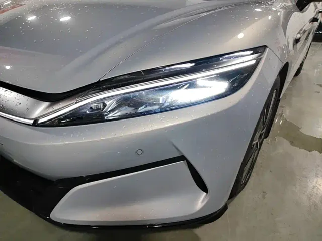 BYD Han L — Фото автомобиля 23