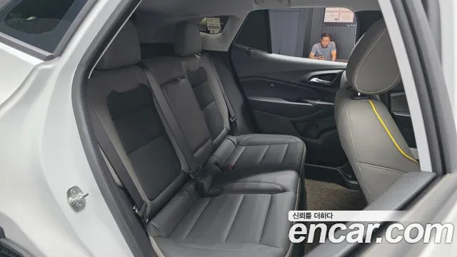 ChevroletGMDaewoo Trax Trax Кроссовер — Фото автомобиля 12