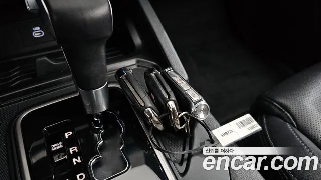 KG_Mobility_Ssangyong Rexton Новый Rexton Sport Khan Дизель 2.2 4WD — Фото автомобиля 15