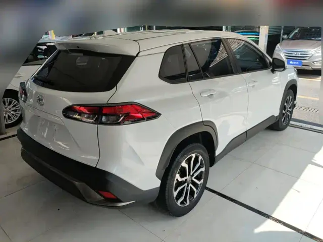 Toyota Frontlander — Фото автомобиля 3