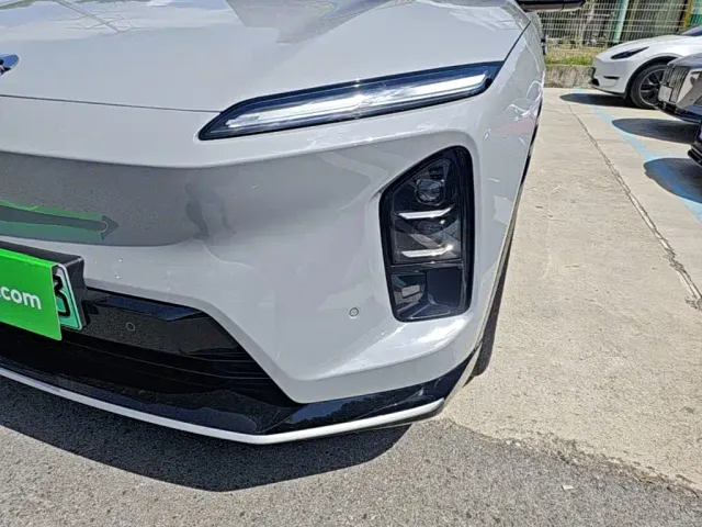 Nio ES6 — Фото автомобиля 23