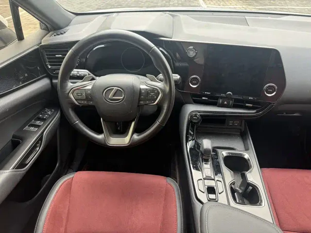 Lexus NX — Фото автомобиля 11