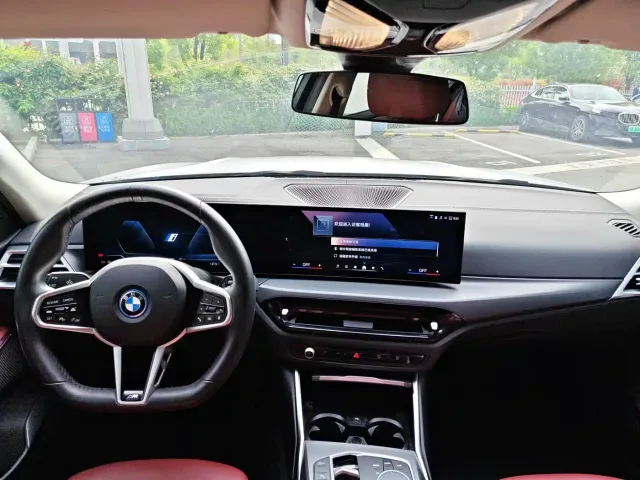 BMW i3 — Фото автомобиля 16