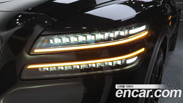 Genesis GV80 — Фото автомобиля 21