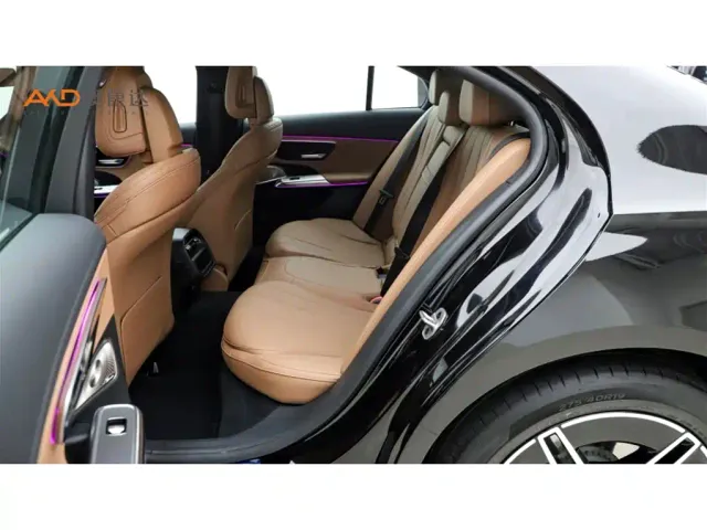 Mercedes-Benz E-Class — Фото автомобиля 7
