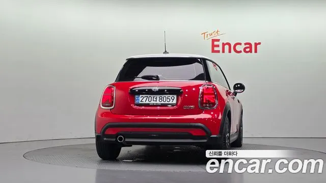 Mini Cooper Cooper Classic — Фото автомобиля 4