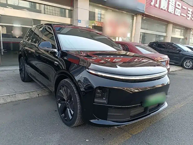 Li Auto L6 — Фото автомобиля 3