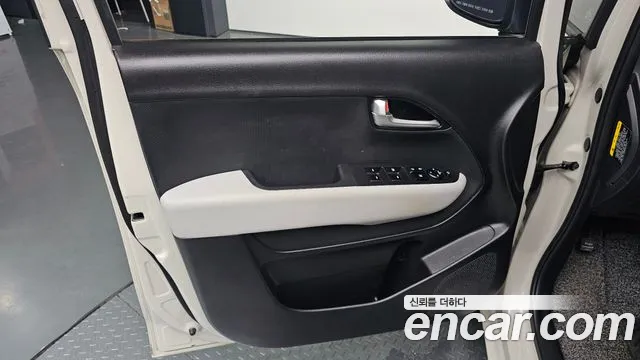 Kia RAY Новый Kia Ray Signature — Фото автомобиля 24