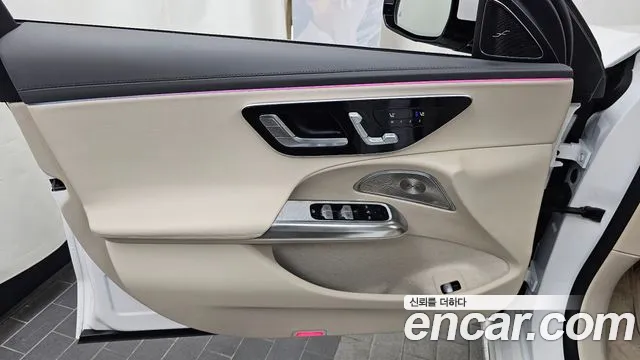 Mercedes-Benz E-Class E-класс W214 E300 4MATIC Exclusive — Фото автомобиля 22