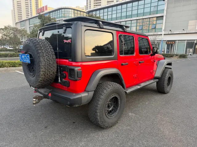 Jeep Wrangler — Фото автомобиля 6