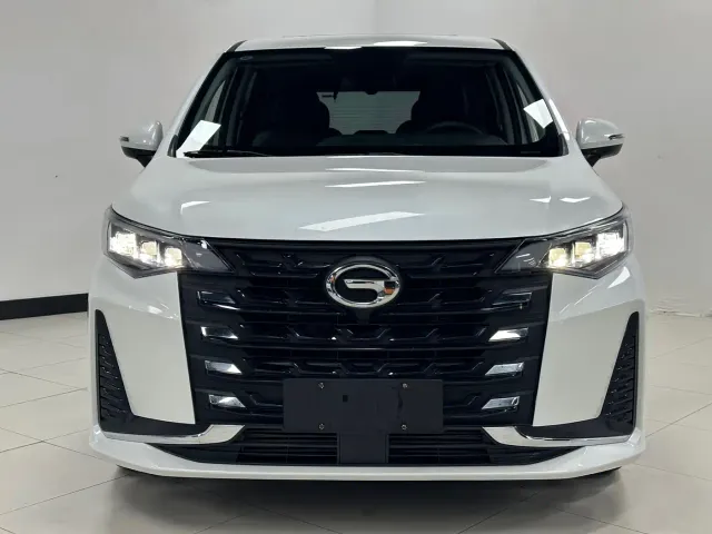GAC Trumpchi M6 — Фото автомобиля 2