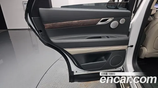 Genesis GV80 — Фото автомобиля 14