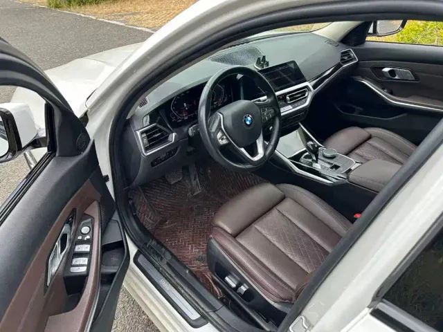 BMW 3 Series — Фото автомобиля 6