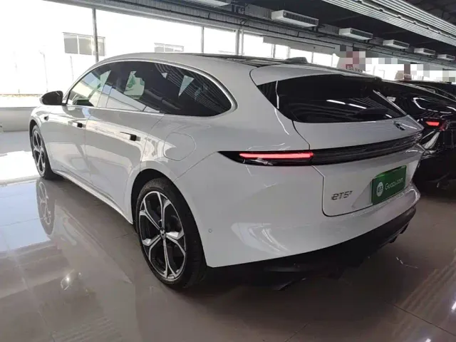 Nio ET5 Touring — Фото автомобиля 4