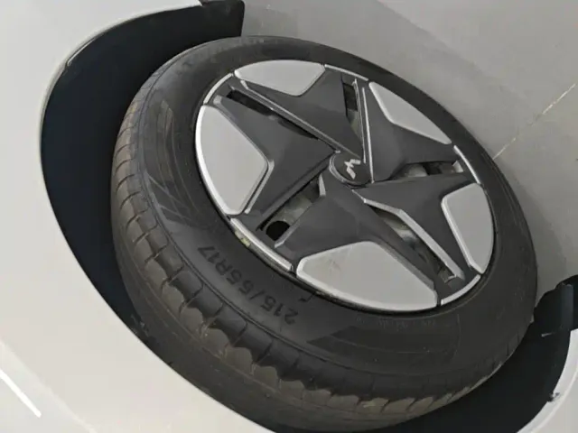 Wuling Starlight — Фото автомобиля 24