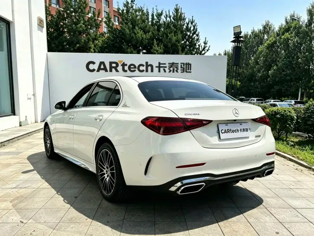 Mercedes-Benz C-Class — Фото автомобиля 6