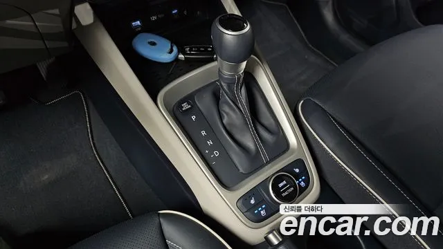 Hyundai Venue — Фото автомобиля 9