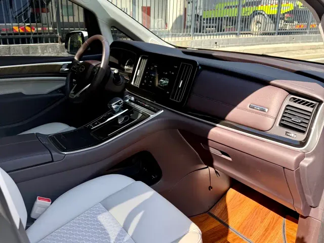 GAC Trumpchi M8 — Фото автомобиля 16