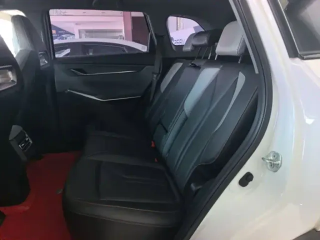 Changan CS75 Plus — Фото автомобиля 16