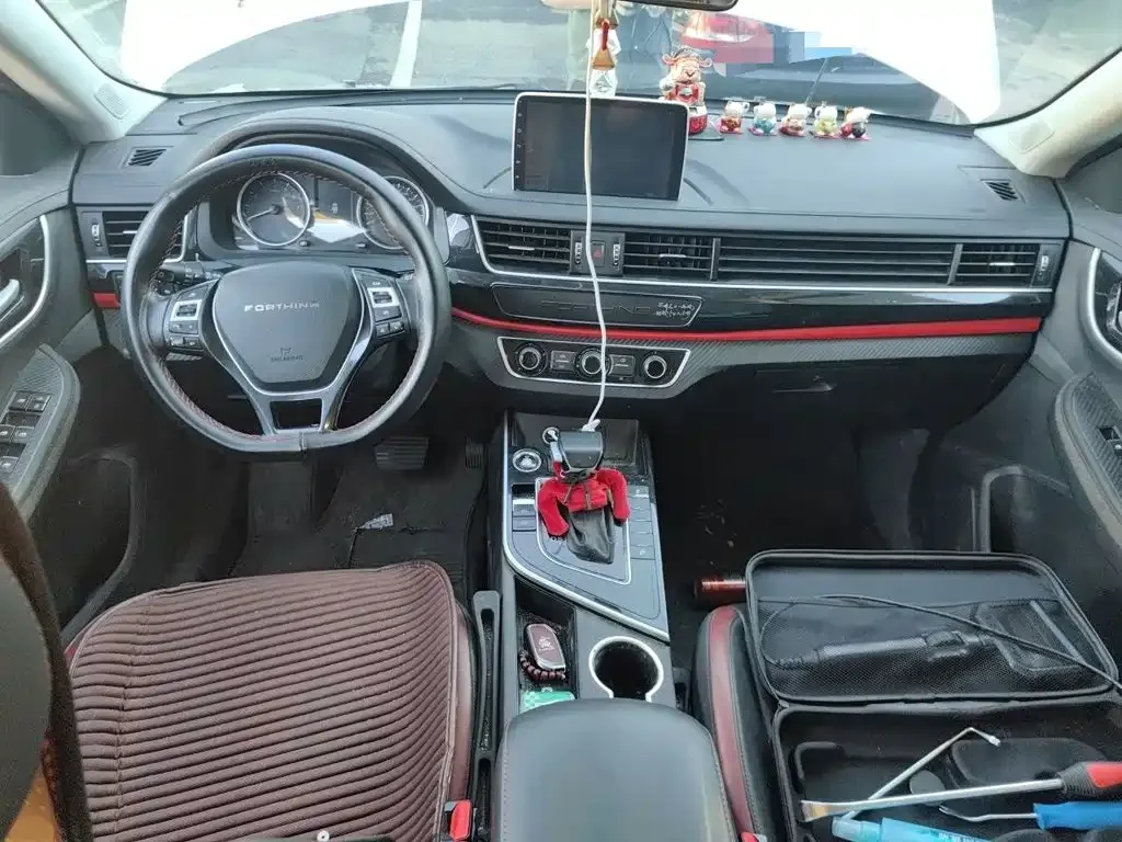Dongfeng Fengxing Fengxing T5 2022 Golden Age 1.5T Automatic Far Dream 7-seater — Фото автомобиля 5