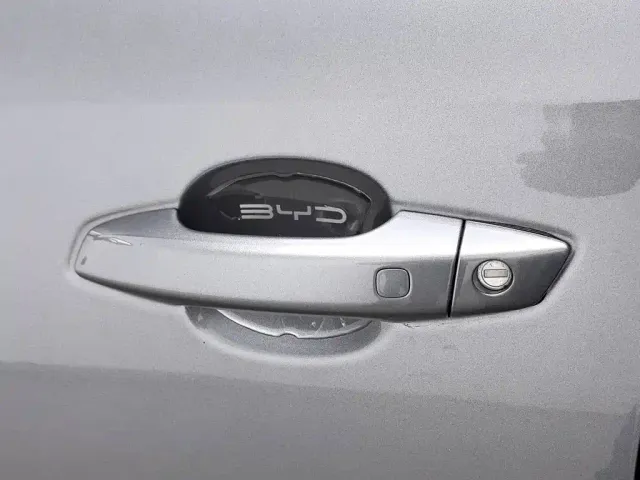 BYD Seal 05 DM-i — Фото автомобиля 18
