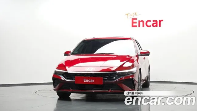 Hyundai Avante CN7 — Фото автомобиля 3