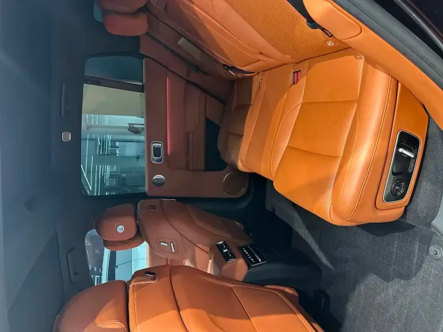 Li Auto L7 — Фото автомобиля 14