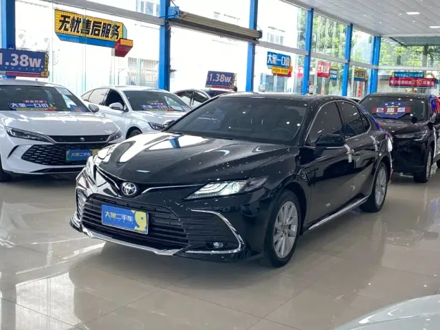 Фотография автомобиля — Toyota Camry