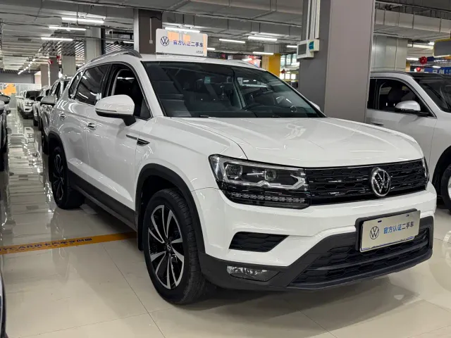 Volkswagen Tharu — Фото автомобиля 3