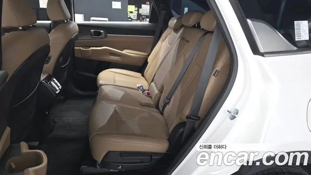 Kia Sorento Бензин 2.5T 2WD — Фото автомобиля 22