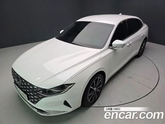 Hyundai Grandeur Grandeur (New) — Фото автомобиля 14