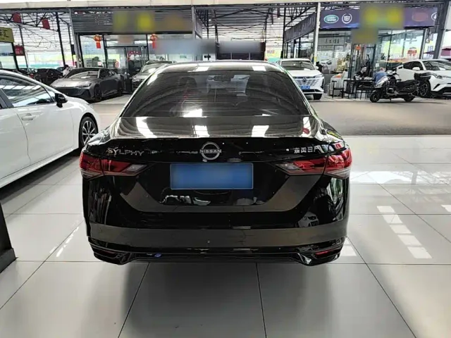 Nissan Sylphy — Фото автомобиля 5
