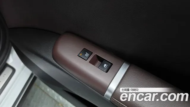 Hyundai Grandeur GN7 — Фото автомобиля 30
