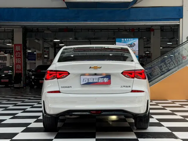 Chevrolet Monza — Фото автомобиля 19