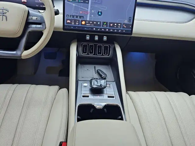 BYD Song L EV — Фото автомобиля 16
