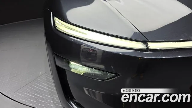 Tesla Model Y — Фото автомобиля 22