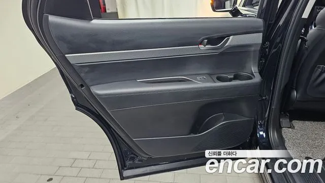 Hyundai Palisade Palisade Дизель 2.2 2WD — Фото автомобиля 21