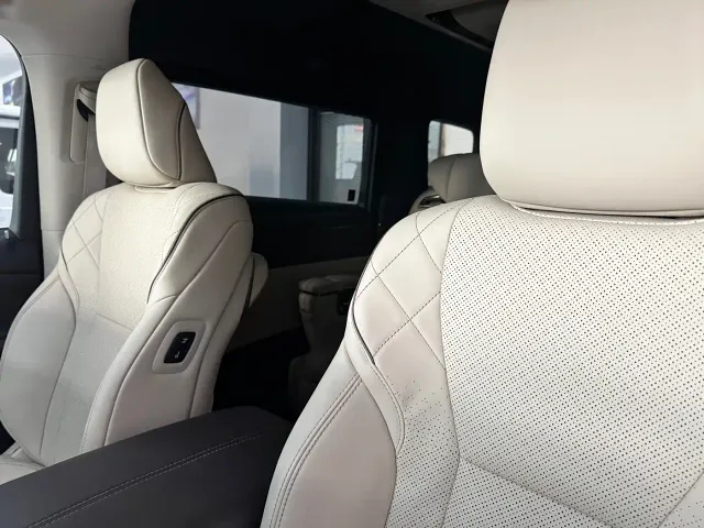Toyota Vellfire — Фото автомобиля 8