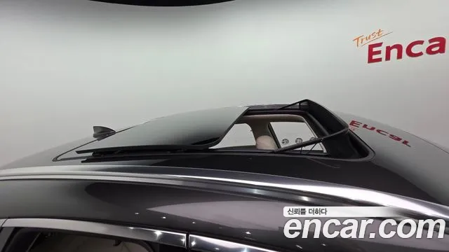 Genesis GV70 2.5T Бензин AWD — Фото автомобиля 11